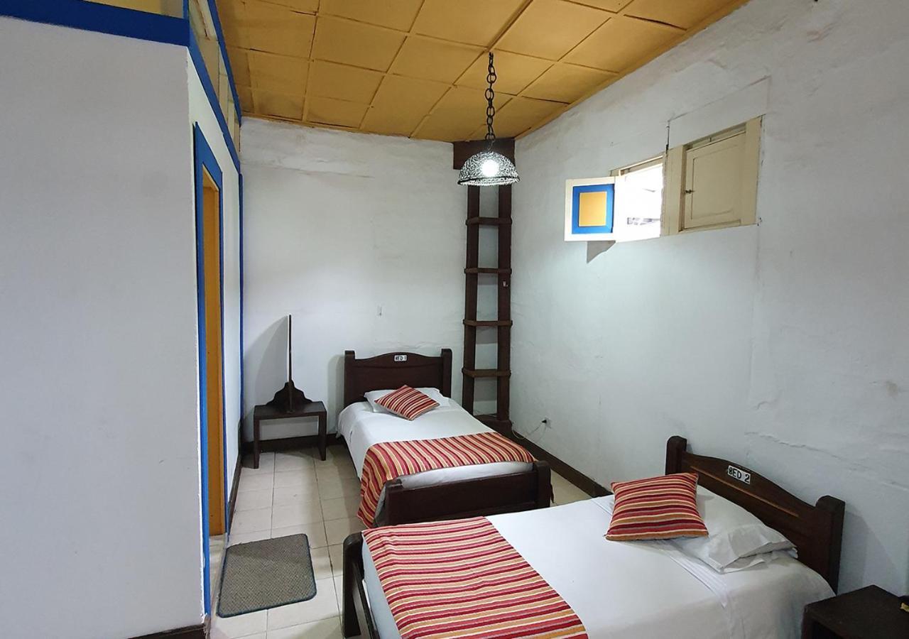 Hostal Ciudad De Segorbe Hostel Salento Bagian luar foto